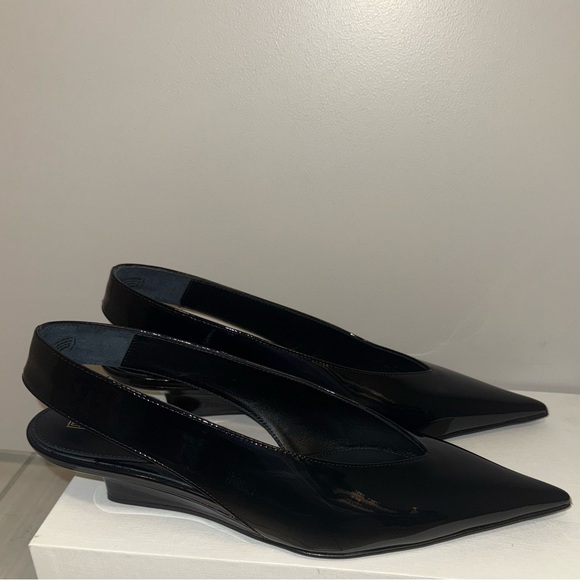 Toteme Wedge Slingback Pumps, 39, Black - Picture 6 of 14